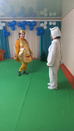 Театр қойылымы: "Бауырсақ" ертегісі